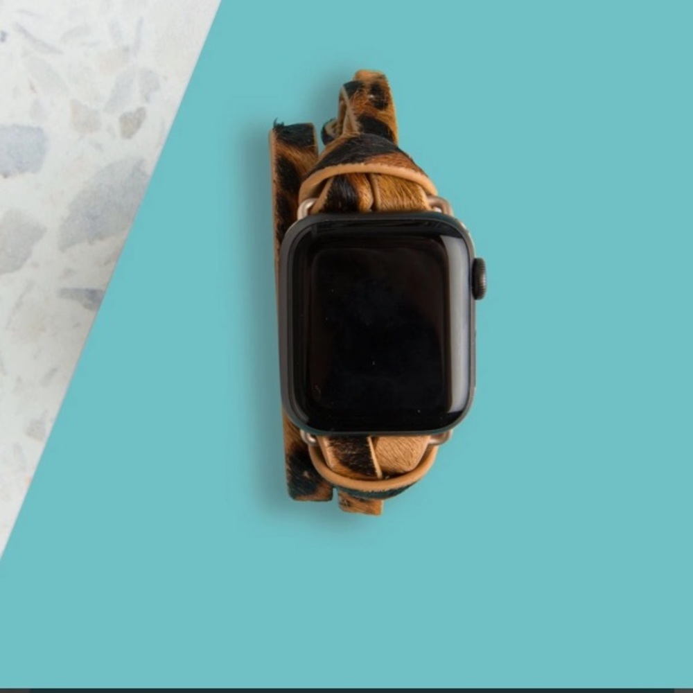Victoria Emerson Safari Apple Watch Strap Gold